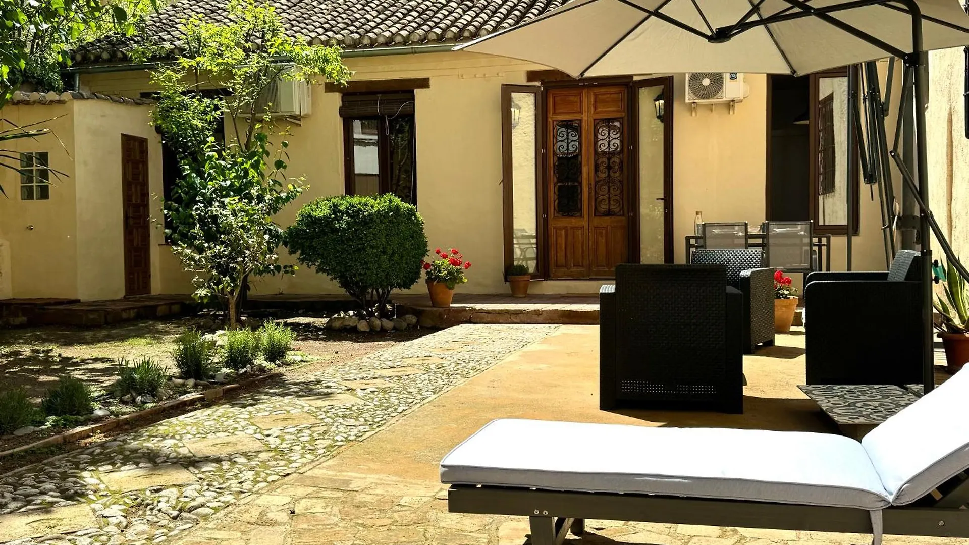 Casa Junto A La Alhambra Con Vistas Y Jardin Privado Apartment Granada Spain